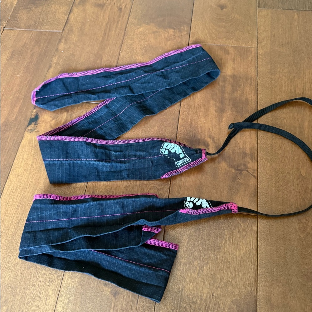 Wrist Wraps - Strength Wraps - Picture 2 of 3